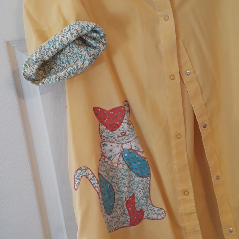 Vintage Kitchy Duster Housedress Yellow Calico Cat - image 3